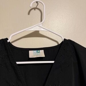 Adar Uniforms Black Embroidered Tie-Back Scrub Top - XL